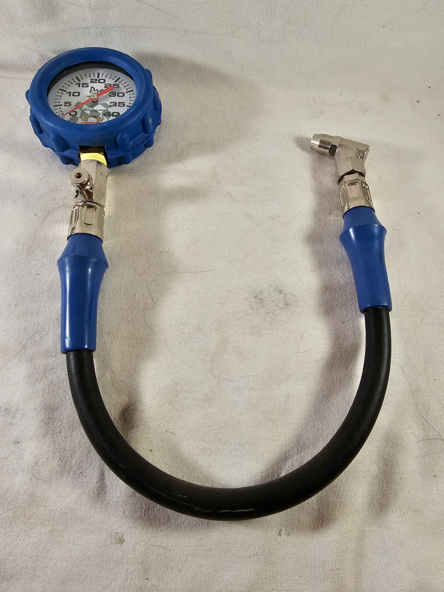 QuickCar Tire Gauge, 0-40.White Face, 2"