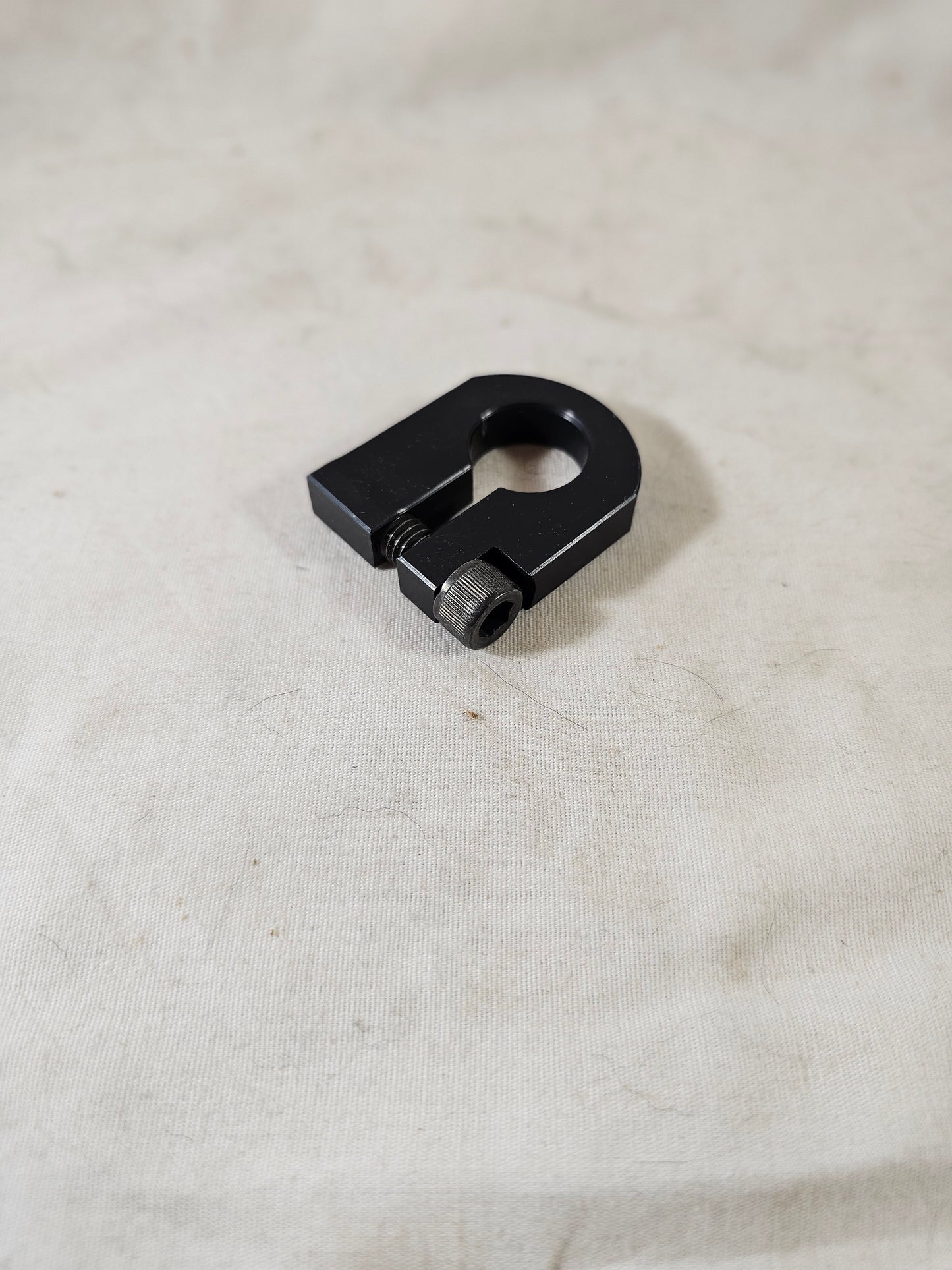 Wing Pivot, Black, Each