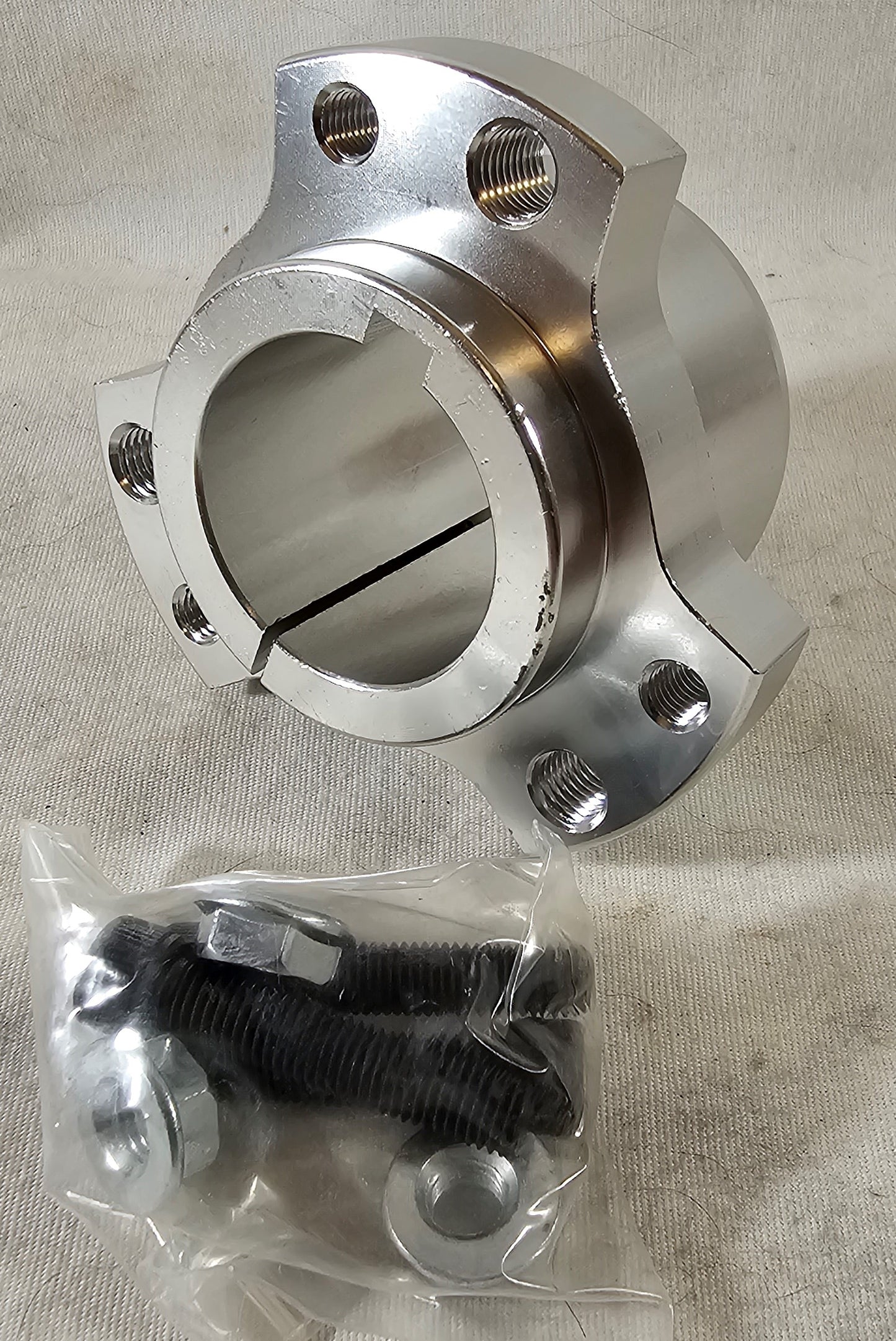Wheel Hub Rear, 1 1/4" Silver STD