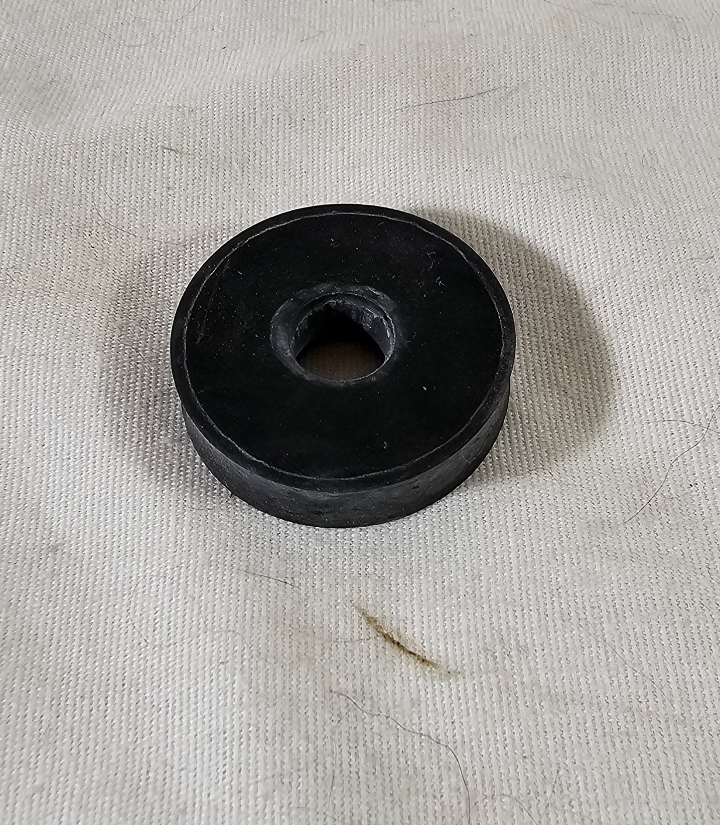 Seat Grommet, Rubber, 4 Pack