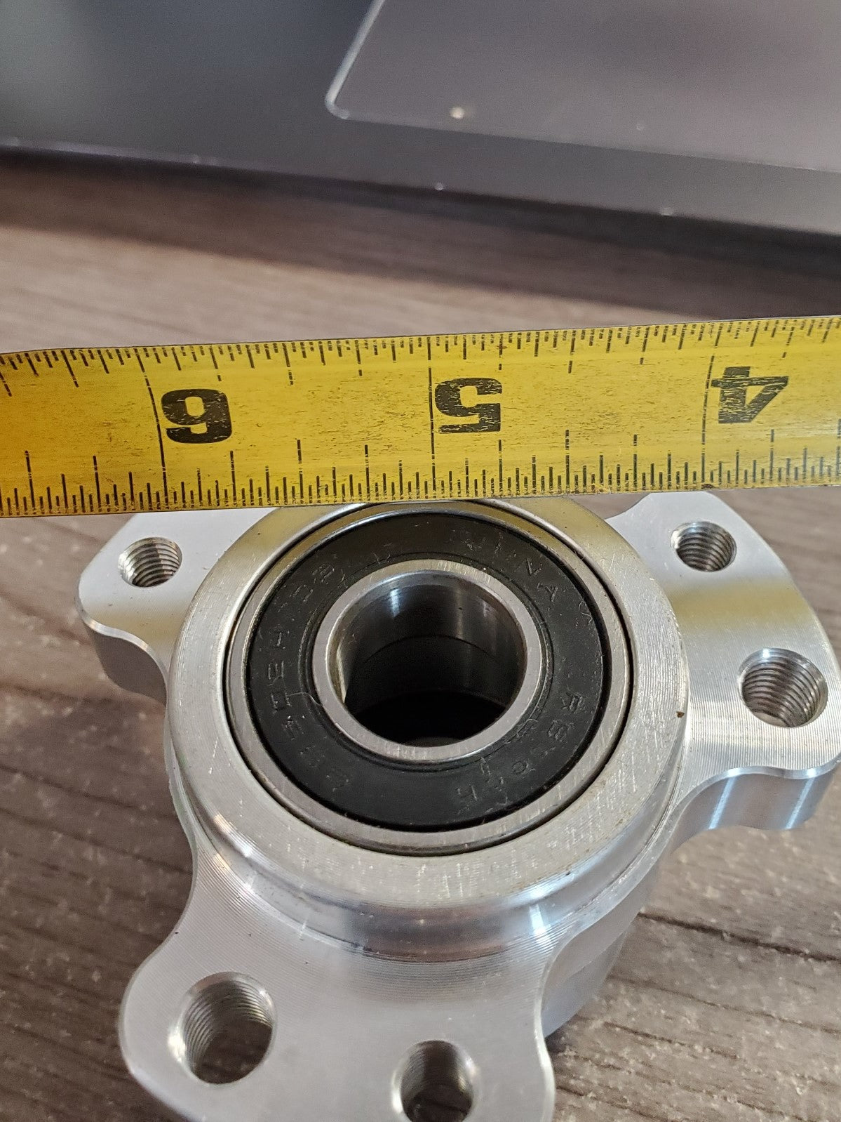 Wheel Hub, Front, 5/8", Black STD